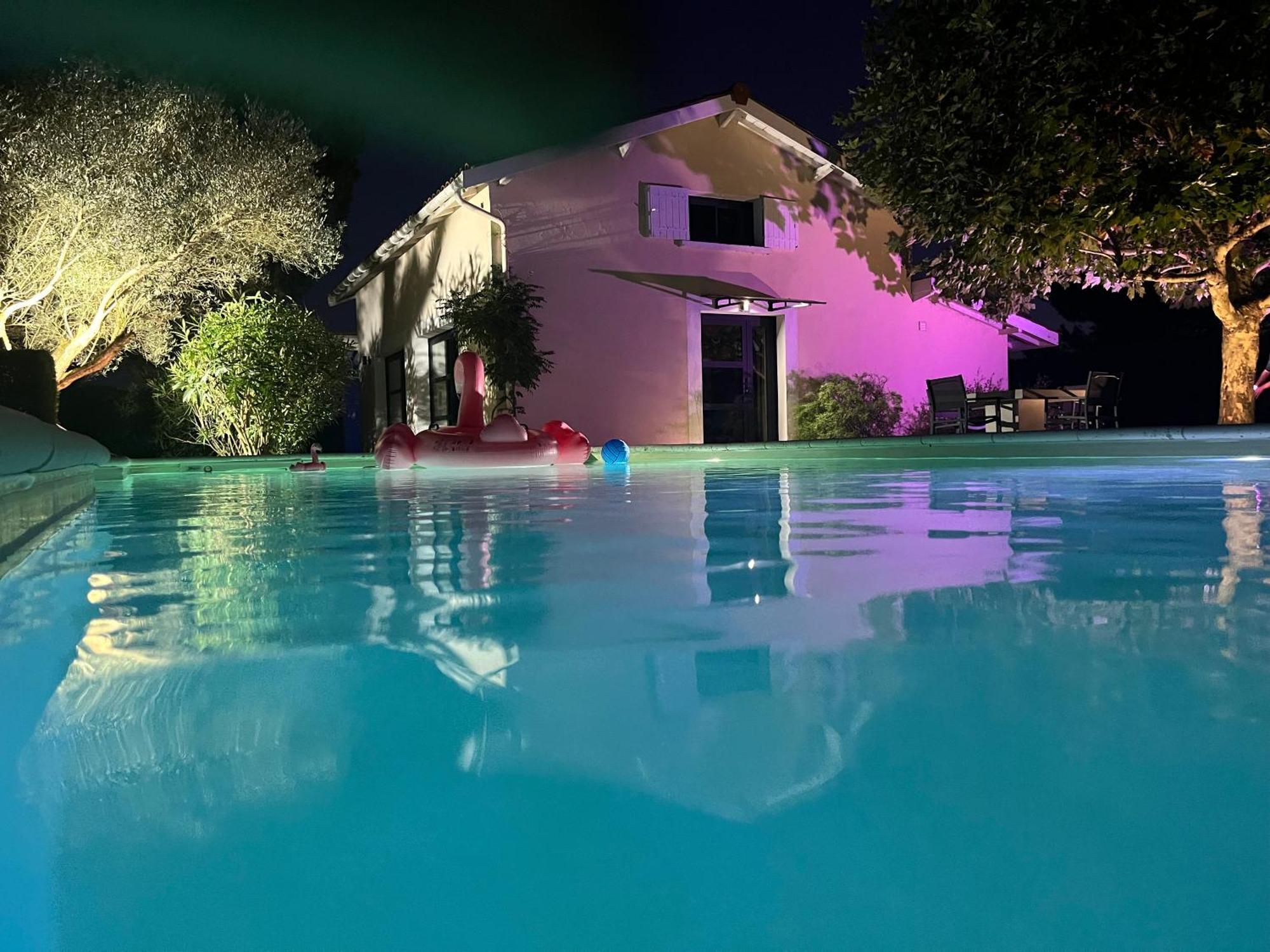 L Escale Girondine Avec Son Spa, Son Sauna Et Sa Piscine Privative La Lande-de-Fronsac Exterior foto
